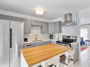 1951 NW 33rd Ct, Oakland Park FL 33309