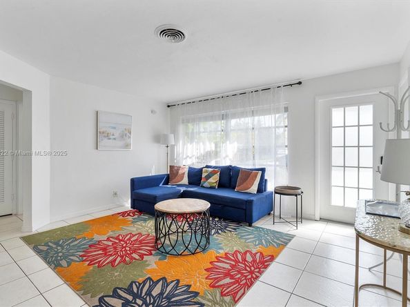 1951 NW 33rd Ct, Oakland Park FL 33309