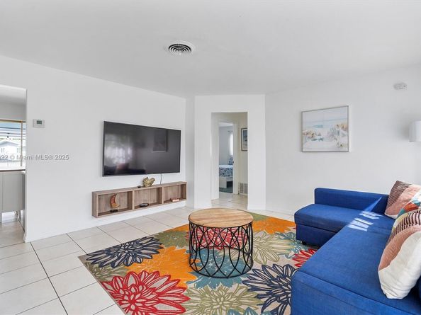 1951 NW 33rd Ct, Oakland Park FL 33309