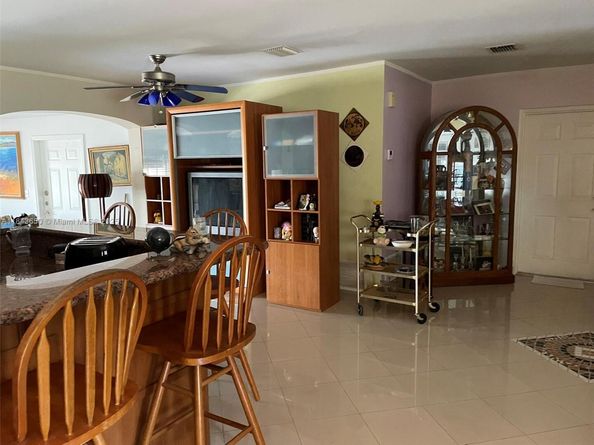 21330 NE 25th Ct, Miami FL 33180