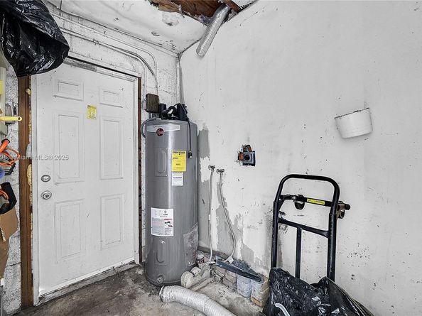 3960 NW 174th St, Miami Gardens FL 33055