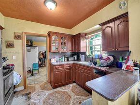 3960 NW 174th St, Miami Gardens FL 33055