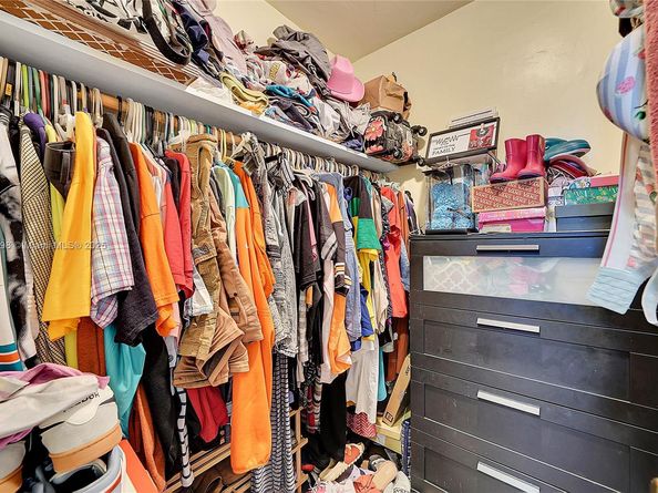 3960 NW 174th St, Miami Gardens FL 33055