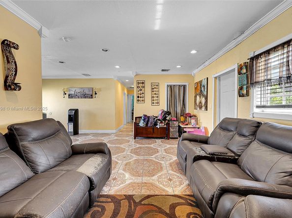 3960 NW 174th St, Miami Gardens FL 33055