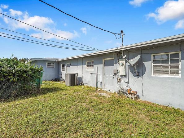 3960 NW 174th St, Miami Gardens FL 33055