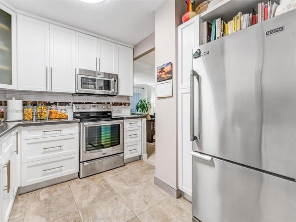 4330 Hillcrest Dr 516, Hollywood FL 33021