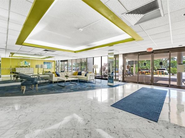 4330 Hillcrest Dr 516, Hollywood FL 33021