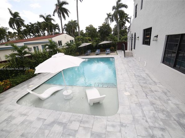 1345 Hollywood Blvd, Hollywood FL 33019