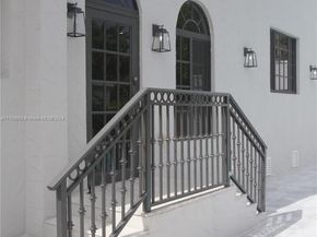 1345 Hollywood Blvd, Hollywood FL 33019