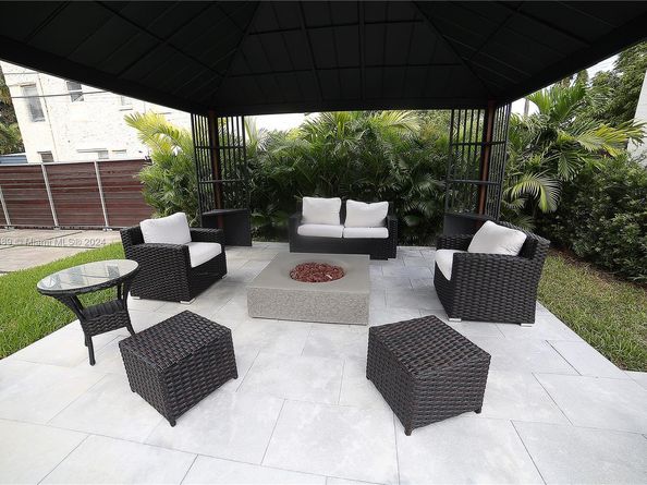 1345 Hollywood Blvd, Hollywood FL 33019