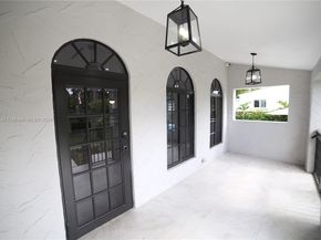 1345 Hollywood Blvd, Hollywood FL 33019