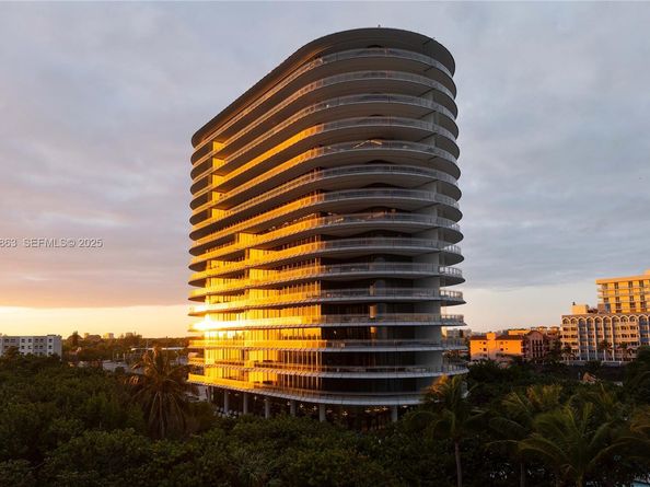 8701 Collins Ave 902, Miami Beach FL 33154