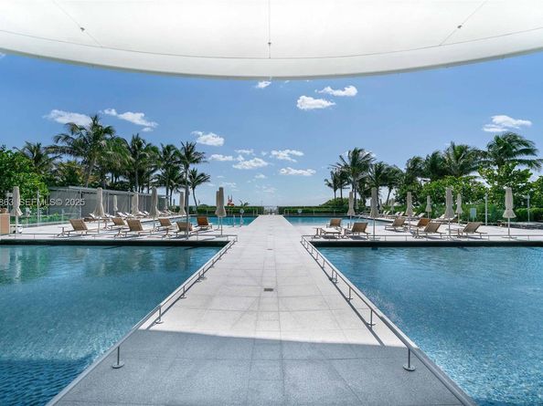 8701 Collins Ave 902, Miami Beach FL 33154