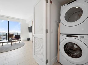 601 NE 1 3403, Miami FL 33132