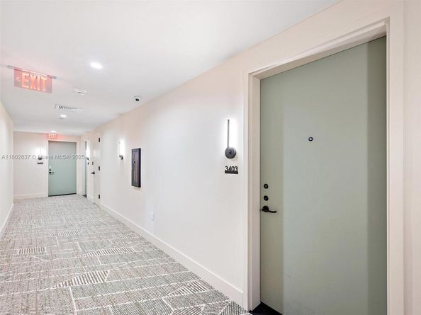 601 NE 1 3403, Miami FL 33132