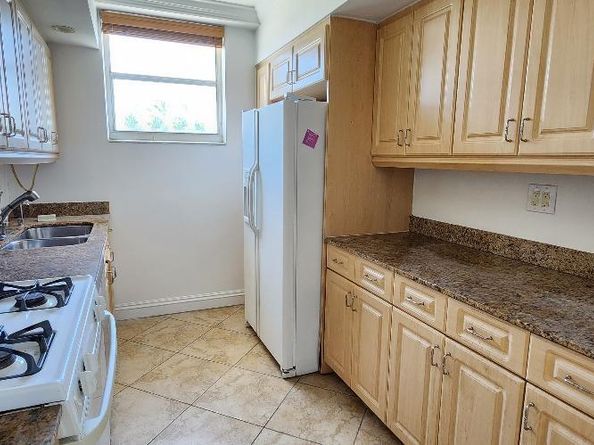 1300 Lincoln Rd A701, Miami Beach FL 33139