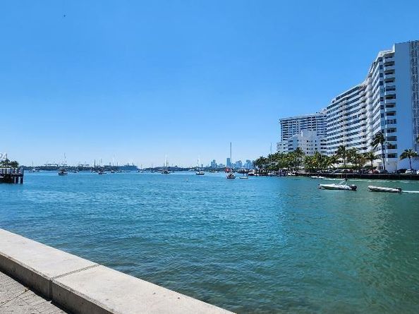 1300 Lincoln Rd A701, Miami Beach FL 33139