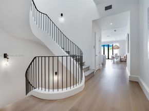 2615 Anderson Rd, Coral Gables FL 33134