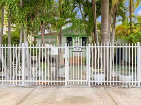 769 NW 10th St, Miami FL 33136