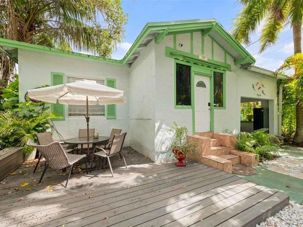 769 NW 10th St, Miami FL 33136