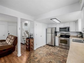4922 S Rifle Court, Aurora CO 80015