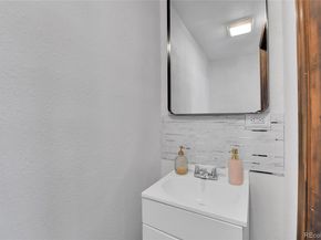 1323 S Idalia Street, Aurora CO 80017