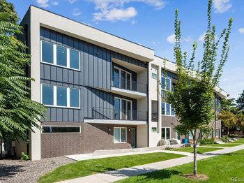 4353 Hale Parkway
