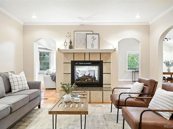 1101 Pikeview Street, Lakewood CO 80215