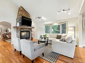1101 Pikeview Street, Lakewood CO 80215