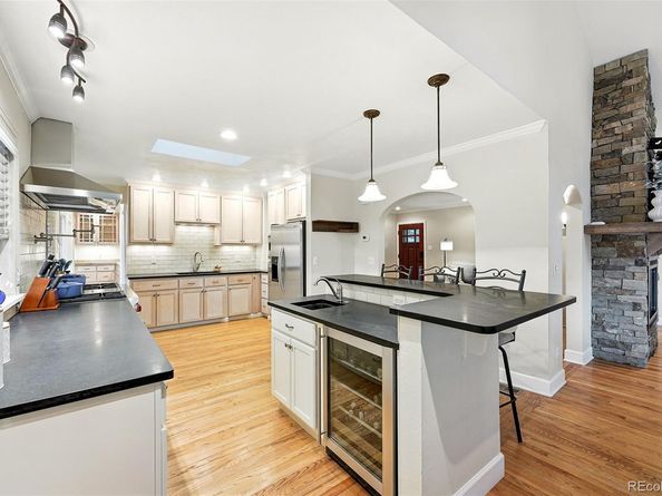 1101 Pikeview Street, Lakewood CO 80215