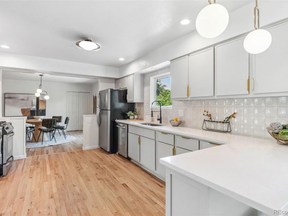 2180 Myrtlewood Lane, Lakewood CO 80215