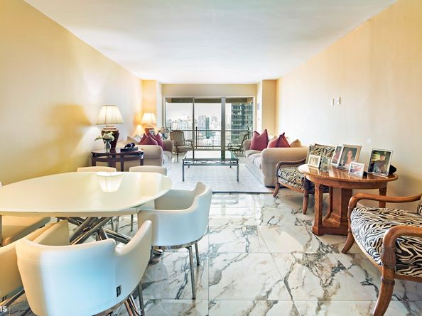 425 East 58th Street 31A, New York NY 10022