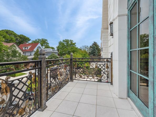 220 77th Street, Brooklyn NY 11209