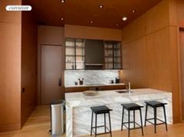15 East 30th Street 22C, New York NY 10016