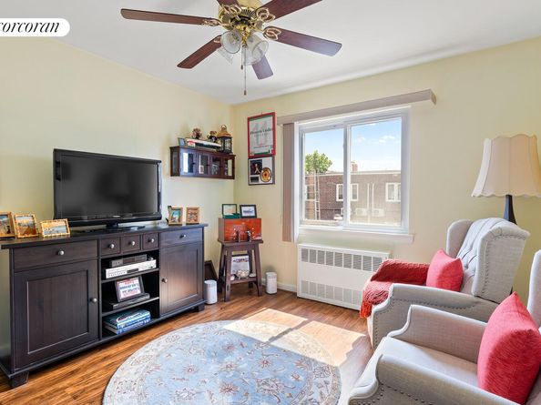 61-18 69th Lane, Queens NY 11379