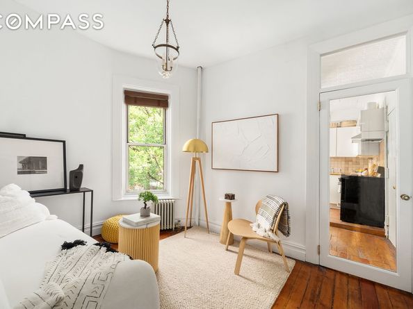 626 East 14th Street 8, New York NY 10009