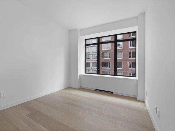 269 West 87th Street 9B, New York NY 10024