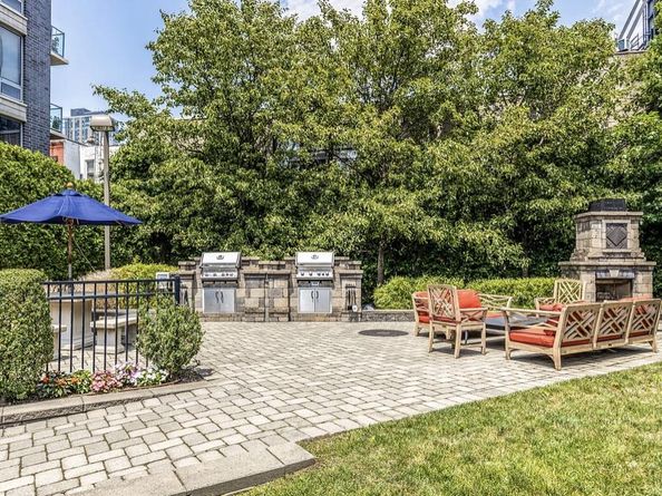 5-49 Borden Avenue 4K, Queens NY 11101