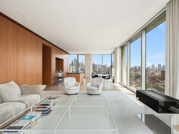 215 Chrystie Street 27EAST, New York NY 10002