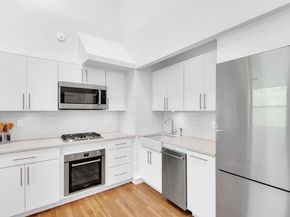 302 East 19th Street 3B, New York NY 10003