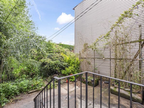20-22 Menahan Street, Queens NY 11385