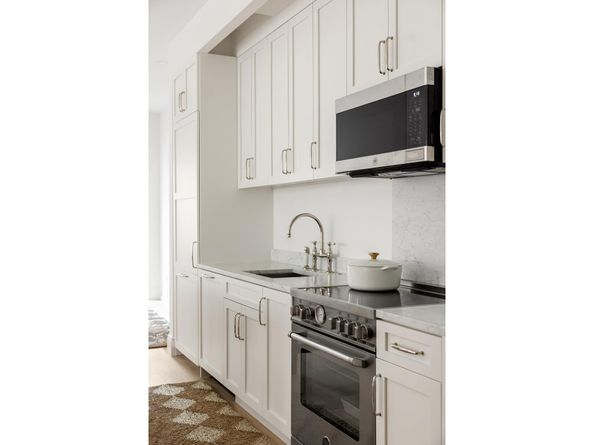 186 Clinton Avenue 4B, Brooklyn NY 11205