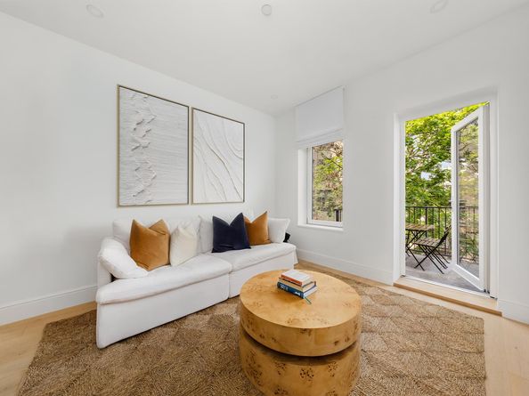 186 Clinton Avenue 4B, Brooklyn NY 11205