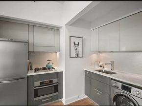 505 West 47th Street 1FN, New York NY 10036