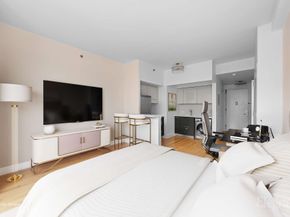 505 West 47th Street 1FN, New York NY 10036