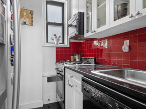657 East 26th Street 3N, Brooklyn NY 11210