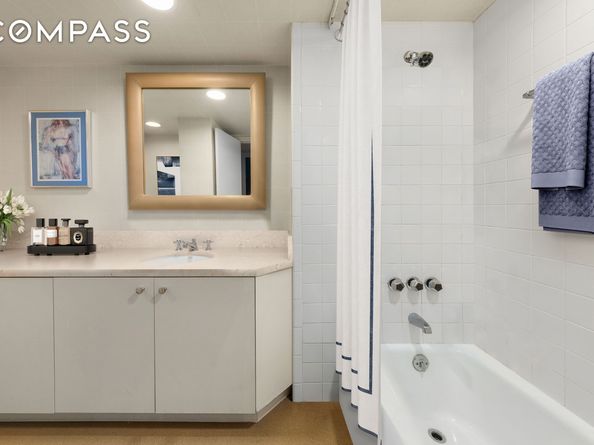 72 Horatio Street 1S, New York NY 10014