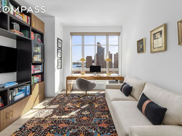 200 East 95th Street 12A, New York NY 10128