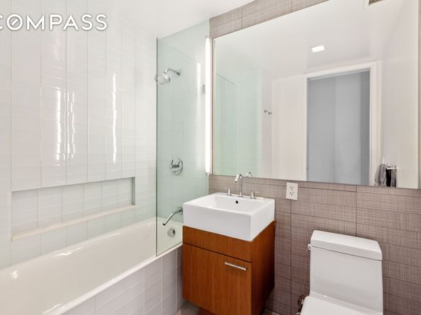 447 West 18th Street 7A, New York NY 10011