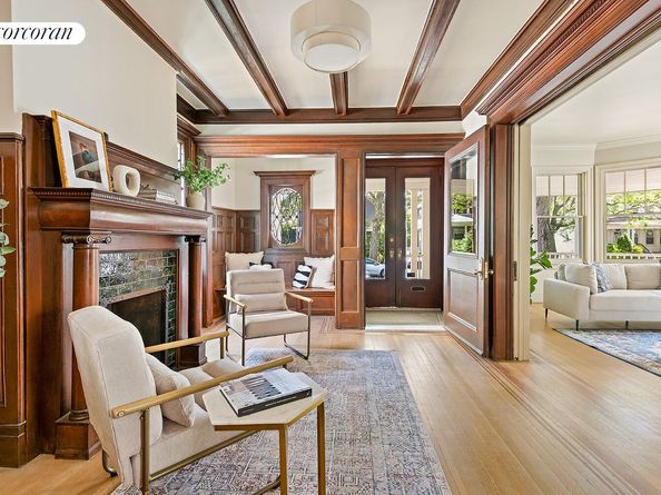 320 East 18th Street, Brooklyn NY 11226
